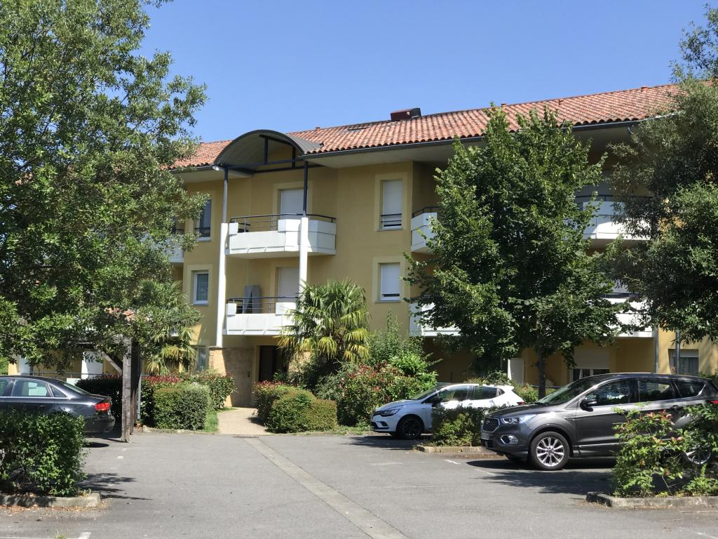 location SAINT GAUDENS PROCHE CENTRE VILLE, DANS RÉSIDENCE RÉCENTE